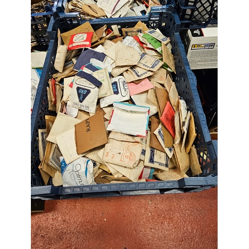 51 - Tray Of Vintage Optical Lens Various Sizes.