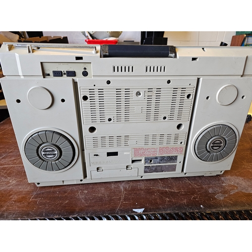 124 - Sharp Stereo System VZ-2000.