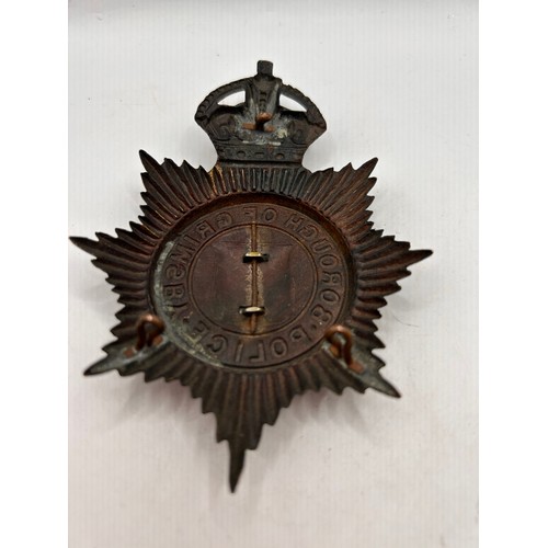 22 - Vintage Borough Of Grimsby Police Helmet Badge.