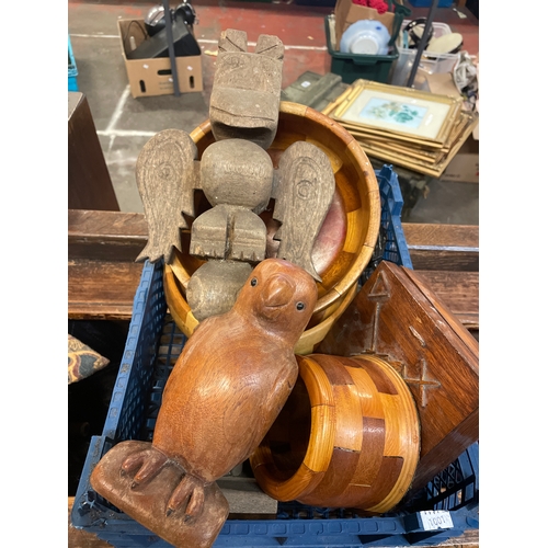 452 - Tray Of Wooden And Treen Items.