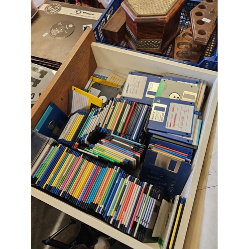 659 - Tray Of Music Related Floppy Disks, Came From Producer.