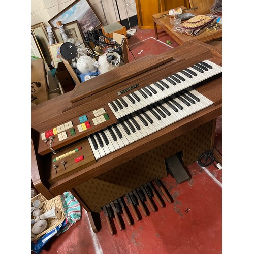 1024 - Hammond Organ.