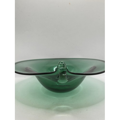 761 - Fabulously Designed Glass Bowl, Hand Made By Hawes And Grimshaw 7