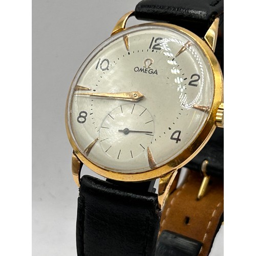 520 - Gents 18ct Vintage Omega Watch, Large Face For American Market , Approx 1950's. In Running Order.