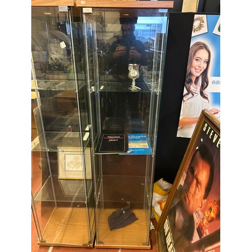 1101 - Glass Display Case