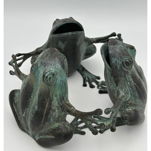 18 - Fabulous Bronze Figure Of Three Frogs , Approx 7