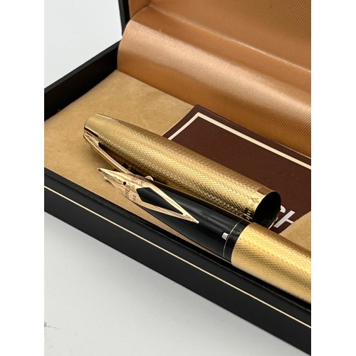 19 - Vintage Boxed Sheaffer Fountain Pen With 14k Nib.