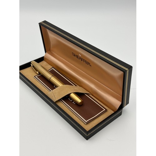 19 - Vintage Boxed Sheaffer Fountain Pen With 14k Nib.