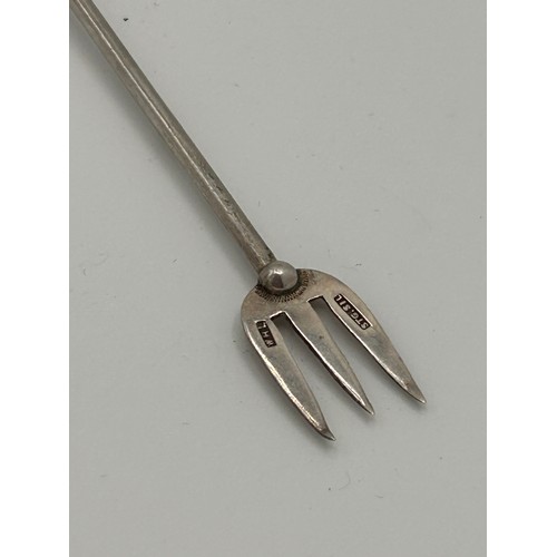 274 - Lovely Little Scottish Themed Pickle/Cherry Fork, Makers WHL.