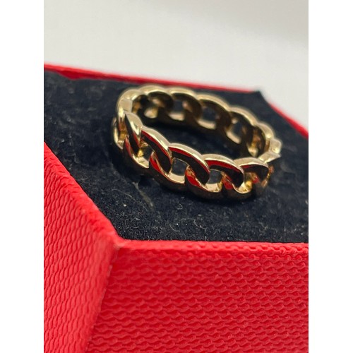 260 - Silver ,Gold Coloured Chain Style Band.