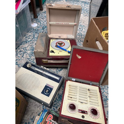 544 - Lot to Include Various Vintage Electrical Items, Radios, Transistor Player and Vidor Plus Other Item... 