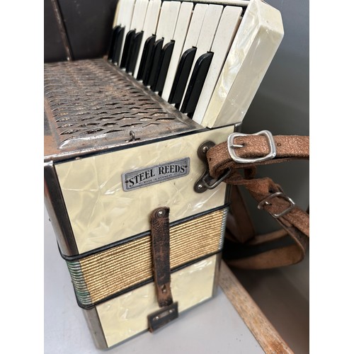 565 - Hohner Student 1 Cased Accordion.