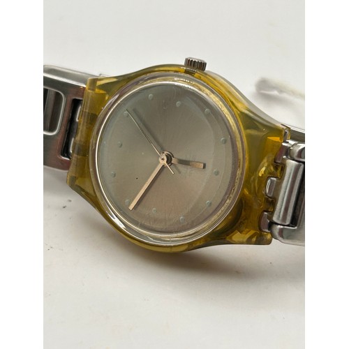 64 - Vintage Ladies  Swatch, Needs Battery.