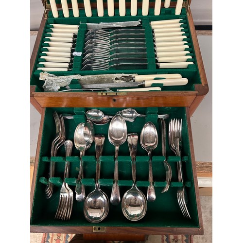 179 - Beautiful Cutlery Box With Cutlery By Cooper Brothers Sheffield