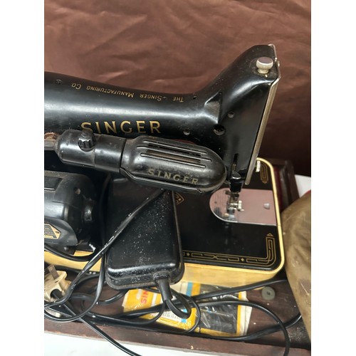 181 - Vintage Singer Sewing Machine With Cover Unchecked