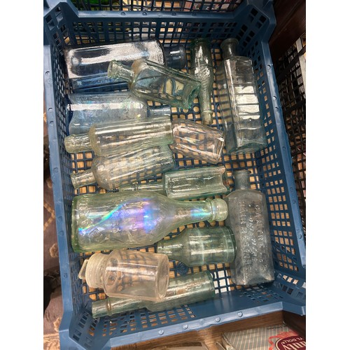 190 - Tray of Various Vintage Medical Bottles