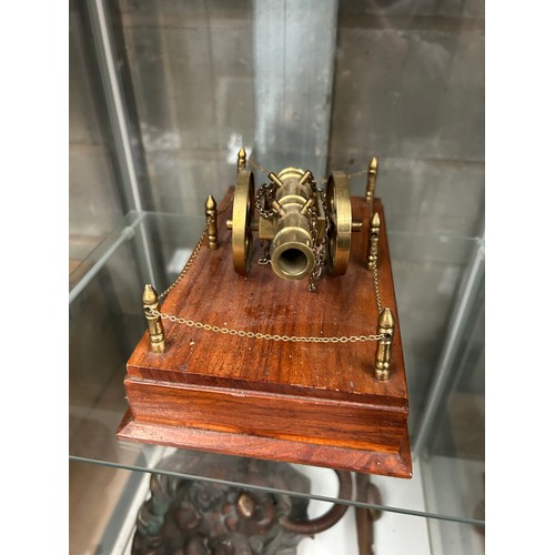 601 - Brass Cannon On A Wooden Base 10