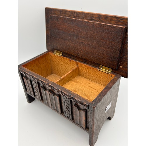 664 - Vintage Presenta Wooden Musical Box , 8