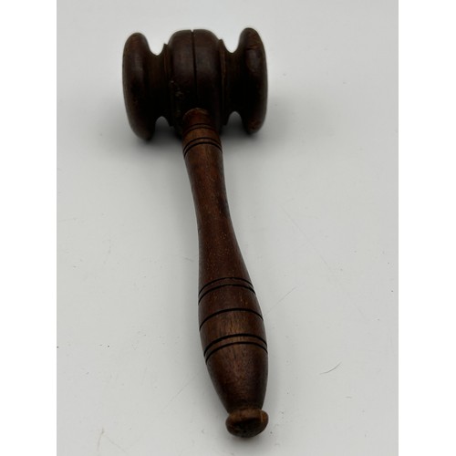 667 - Antique Gavel Approx 7