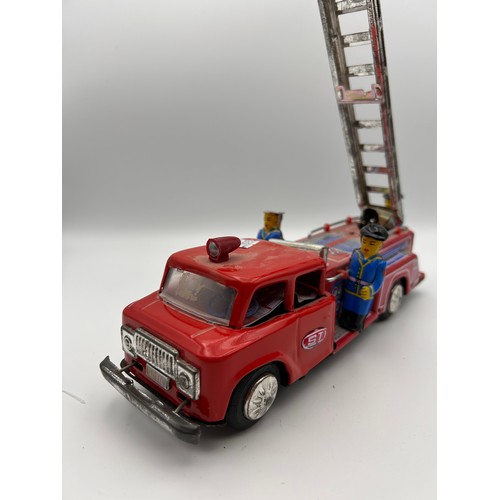 732 - Large Tin Plate Fire Engine, 11