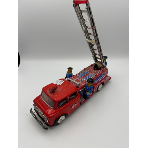 732 - Large Tin Plate Fire Engine, 11