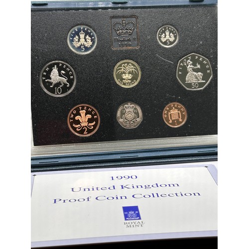 106 - Boxed Royal Mint United Kingdom Proof Coin Collection, With  Certificate , 1990