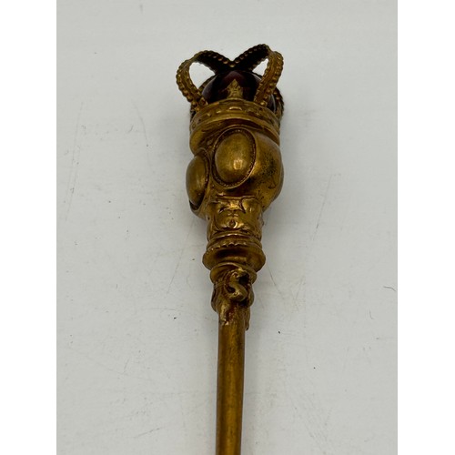 64 - Charming Little Button Hook , Yellow Metal With Crown Detail, Polished Red Stone, 4.5