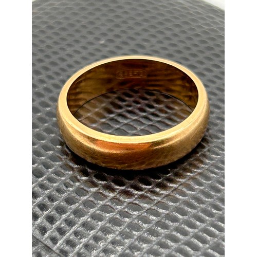 89 - 14ct Wedding Band , Size O , 5.7g.