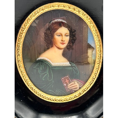 220 - Beautiful Hand Painted Signed Miniature Of A Lady With Bible,6