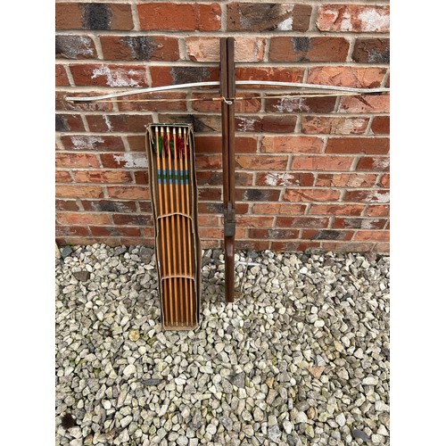 587 - Vintage Crossbow and Arrows. NO SHIPPING AVAILABLE ON THIS LOT.