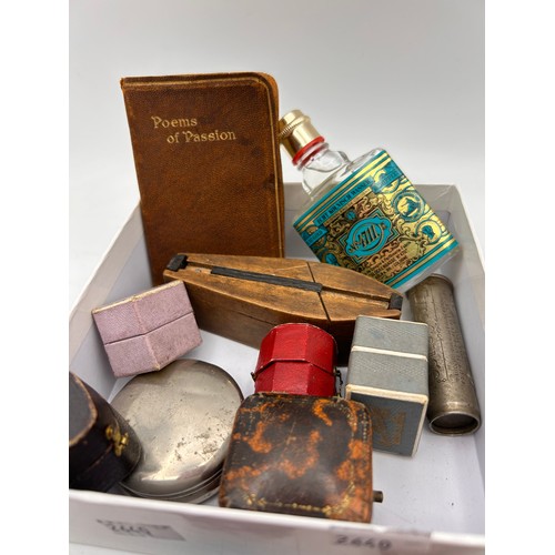 257 - Great Little Tray Of Various Vintage Collectibles ,Including Snuff Box, Vintage Ring Boxes, Perfume ... 