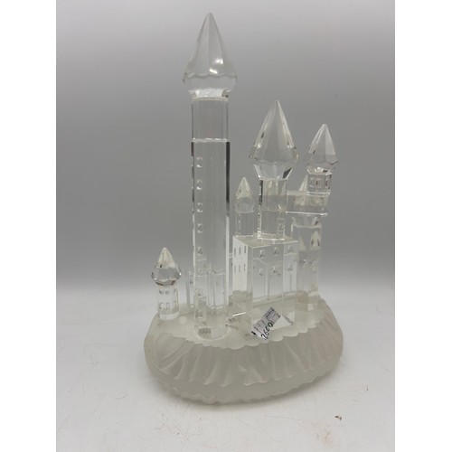 266 - Crystalux Collectibles Figure Of A Castle, Standing 9