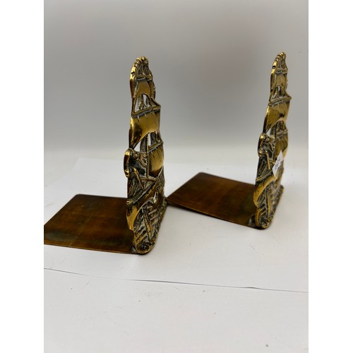 290 - Vintage Brass Ship Book Ends, Standing 6