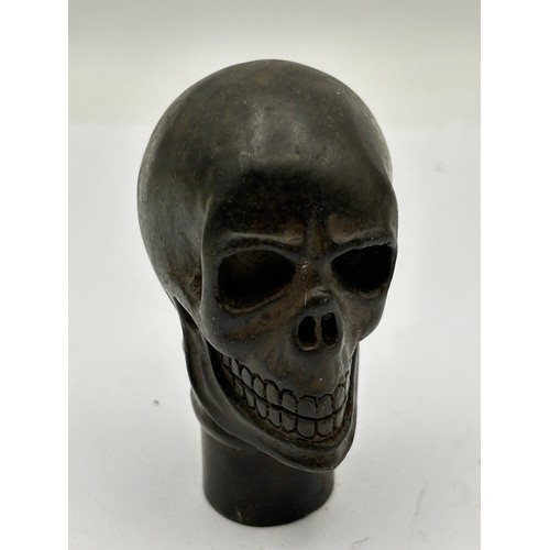 425 - Bronze Skull Figure Walking Stick Top. 3