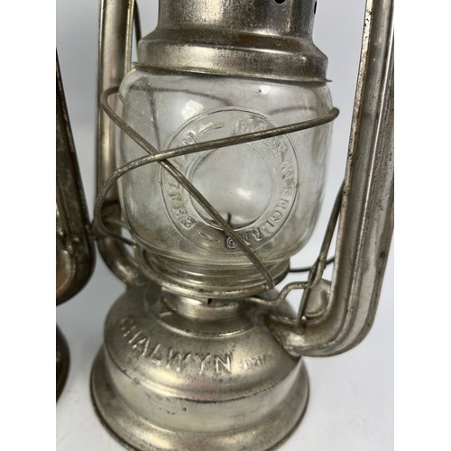 514 - Two Paraffin Lamps One By Feuer Hand, Made In Germany.