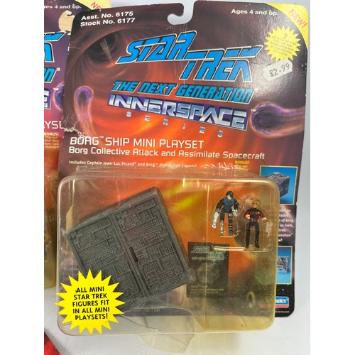 496 - New Star Trek Toys Including Star Trek Generations , Borg Ship Mini Playset And Klingon Bird-Of-Prey... 