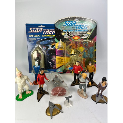 492 - Vintage Star Trek Toys Including Boxed 'Ferengi' And 'Lientenant Geordi La Force'.