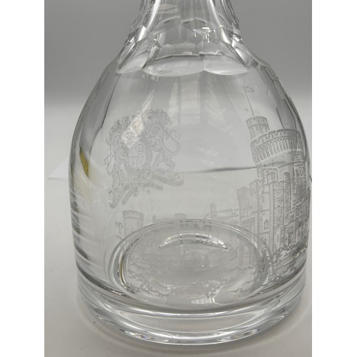 98 - Stunning Quality Ltd Edition  Crystal Decanter To Celebrate The Silver Jubilee, 176-500