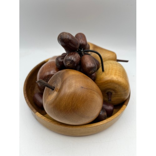 105 - Vintage Carved Wooden Fruit And Fruit Bowl.