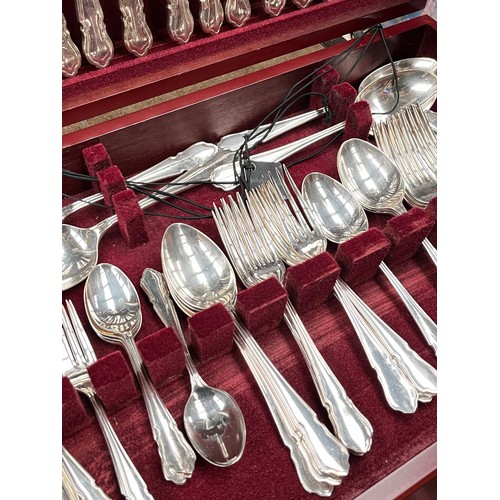 Inkerman Silver Plate Canteen Of Cutlery As New In Immaculate Presentation Box..