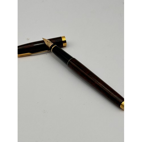 113 - Lovely Vintage Parker Fountain Pen With 14k Nib.