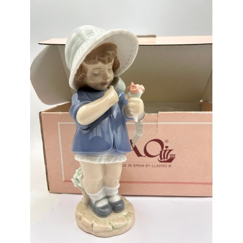 177 - Boxed Nao Figure , Girl With Flowers, 9