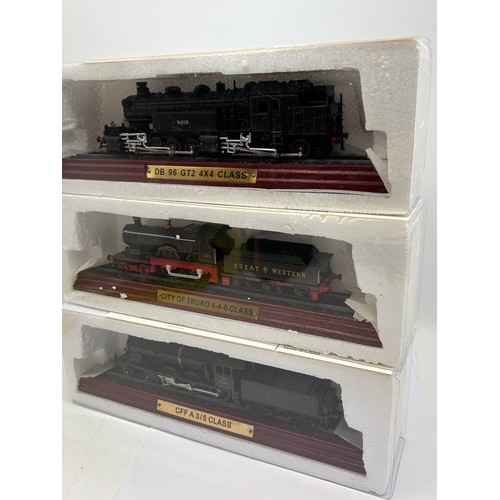 182 - Three Boxed Locomotive Models 10