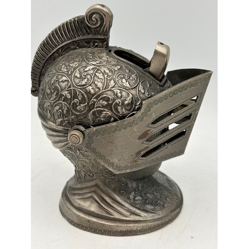 62 - Table Lighter In The Shape Of A Knights Helmet. 5