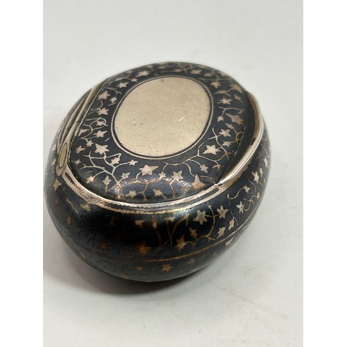 62 - Lovely Little Oval Shaped Snuff Box , Niello Or Enamel ? Signed MS.