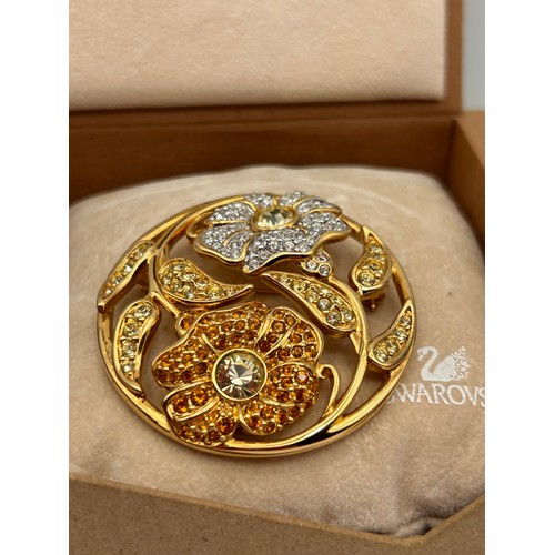 107 - Fabulous Swarovski Yellow Metal Brooch , With Box And Papers.