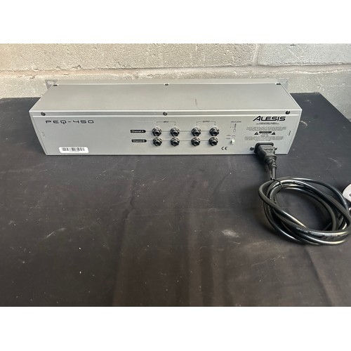 316 - Alesis PEQ-450 Parametric Equalizer