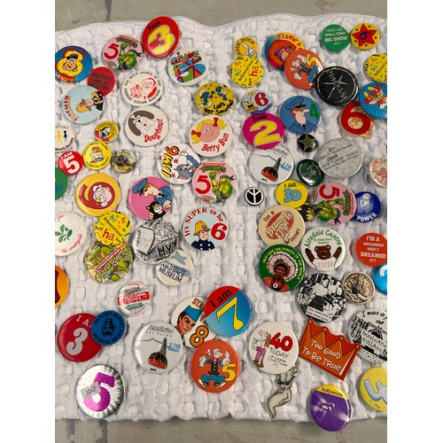 562 - Cushion Cover full Of  Childrens Tin Badges