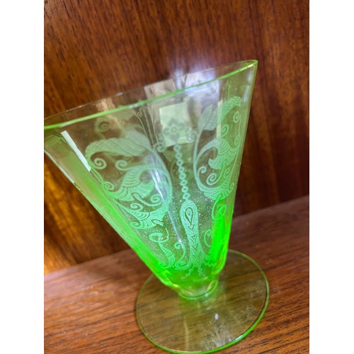 14 - Etched Uranium Glass Standing 4.5