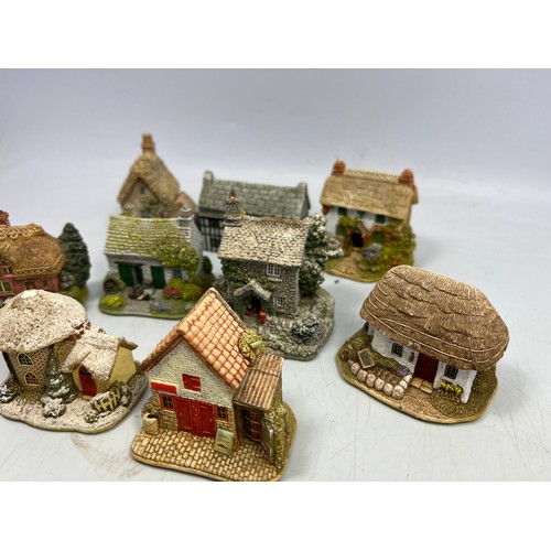 36 - Various Lilliput Lane Houses.